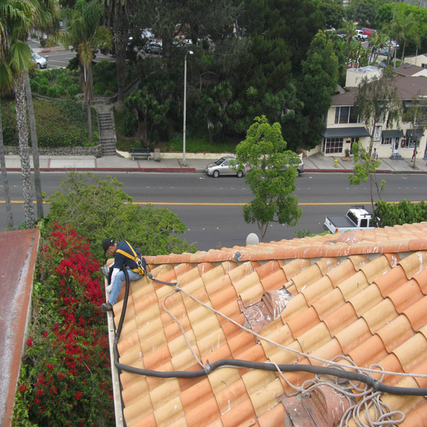Rain Gutter Cleaning Commerical Property